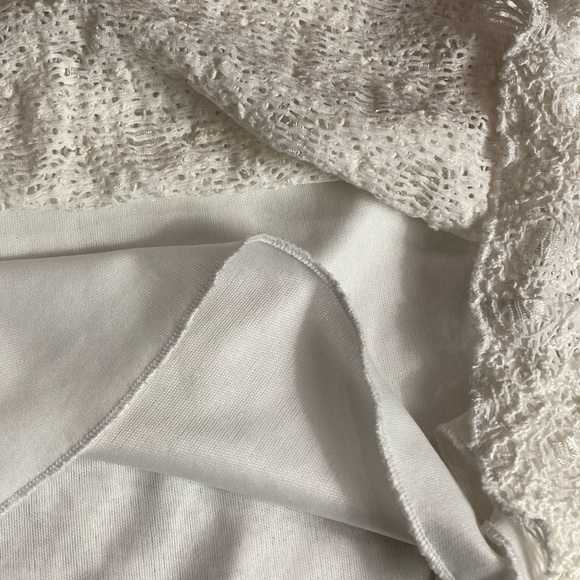 Le Chateau Crochet Halter-neck Tank Top (Stretchy Material) - Picture 4 of 11